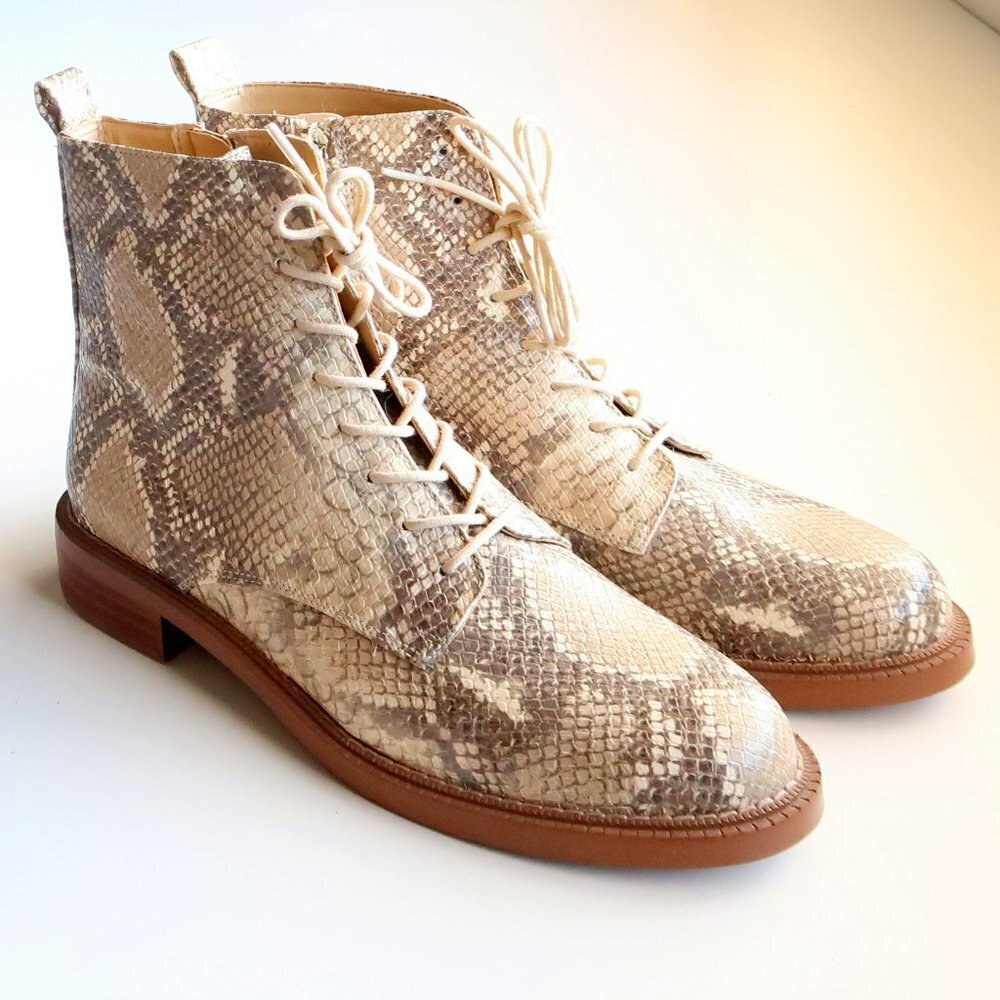 Like New Sam Edelman Nina Snakeskin Lace Up Ankle Boots/Booties Size 8. - Picture 3 of 16